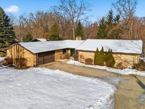 10160 W Fairbanks Ave, Beach Park, IL, 60099-3700 | Card Image