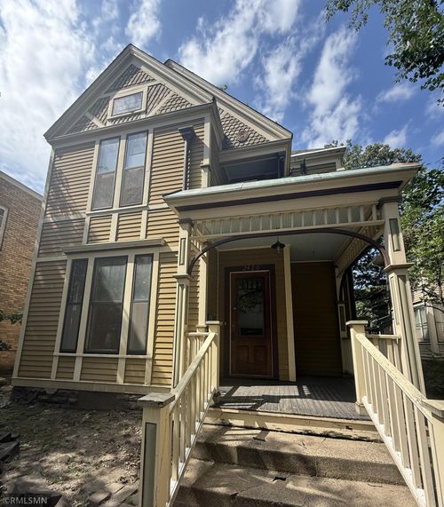 2420 Stevens Ave, Minneapolis, MN, 55404-3560 | Card Image