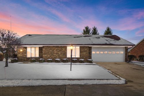 3031 Bradford Dr, Springfield, OH, 45503-1466 | Card Image