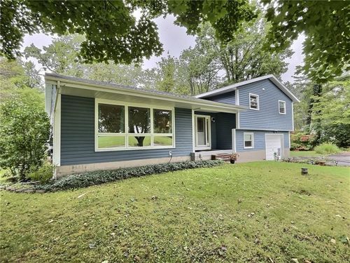 516 Auburn Road, Lansing, NY, 13073 | Card Image