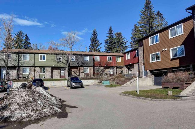 36 - 210 86 Avenue Se, Home with 4 bedrooms, 2 bathrooms and 1 parking in Calgary AB | Image 1
