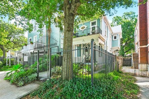 d-2222 Carondelet St, New Orleans, LA, 70130-5883 | Card Image