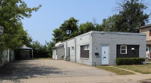 7 Beech St, Saint Catharines, ON, L2R2B6 | Card Image