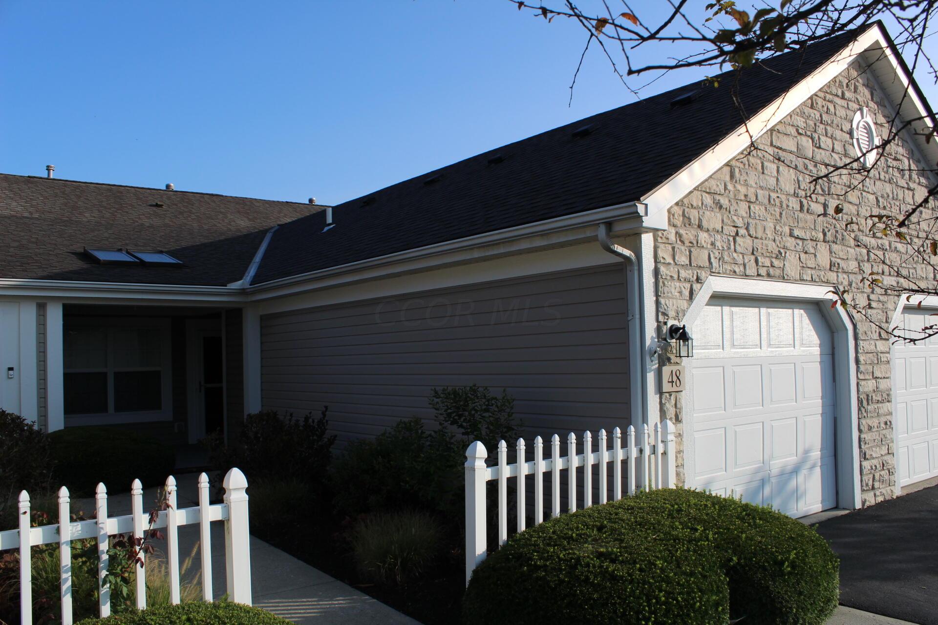 Ellington Commons Ln, Granville, OH 43023