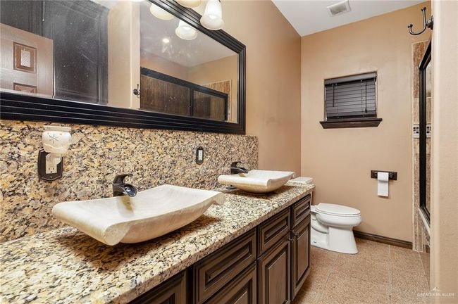 6813 N Gwin Rd, House other with 3 bedrooms, 3 bathrooms and 2 parking in Edinburg TX | Image 12