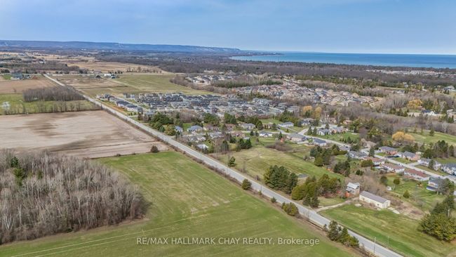 8 Penny Lane, House other with 3 bedrooms, 2 bathrooms and 6 parking in Wasaga Beach ON | Image 42