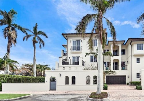 a-425 5th St S, NAPLES, FL, 34102-6508 | Card Image