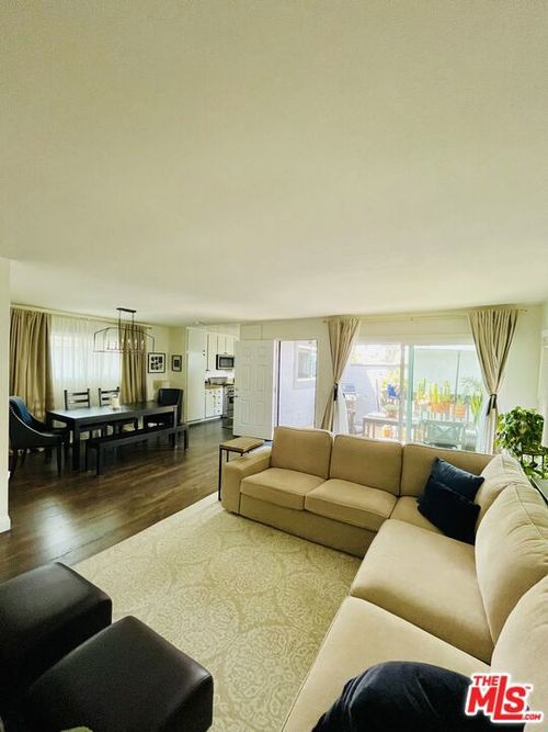 4-9534 Bickley Dr, Huntington Beach, CA, 92646 | Card Image