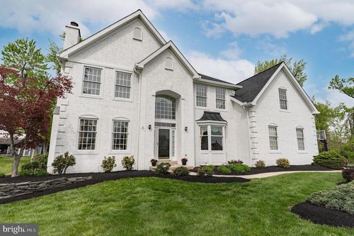 694 Misty Hollow Dr, MAPLE GLEN, PA, 19002-2335 | Card Image