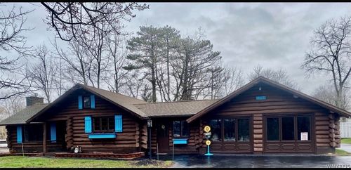 3395 Orchard Park Rd, Orchard Park, NY, 14127-1618 | Card Image