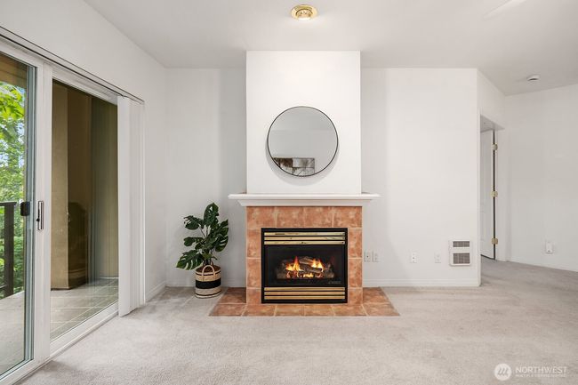 APT-106 - 12439 Ne Totem Lake Way, Condo with 1 bedrooms, 2 bathrooms and 2 parking in Kirkland WA | Image 7
