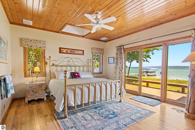 3485 N West Torch Lake Dr, House other with 5 bedrooms, 4 bathrooms and null parking in Kewadin MI | Image 33