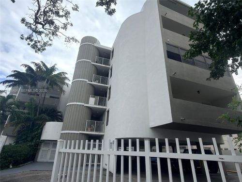 apt-202-2000 Biarritz Dr, Miami Beach, FL, 33141-4468 | Card Image