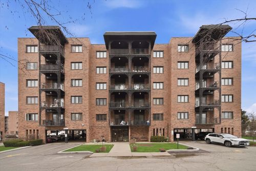 504-9331 Landings Ln, Des Plaines, IL, 60016-5242 | Card Image