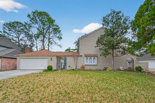 5414 Spanish Oak Dr, Houston, TX, 77066-2823 | Card Image