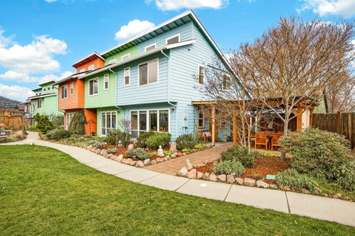 1237 Calypso Ct, Ashland, OR, 97520-1594 | Card Image
