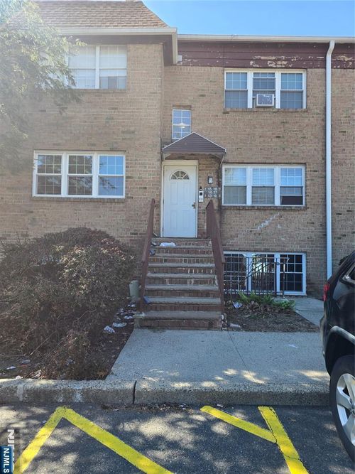 15 College Dr, Edison, NJ, 08817-5902 | Card Image