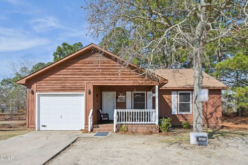 2958 Peacock St, Hope Mills, NC, 28348-9695 | Card Image