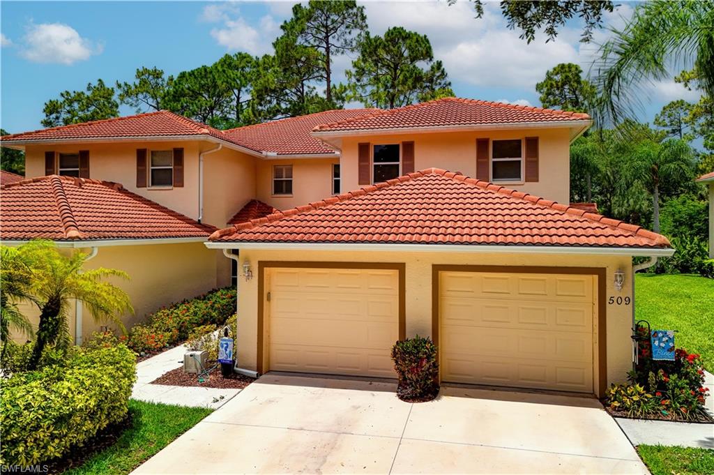 Residential in NAPLES 5