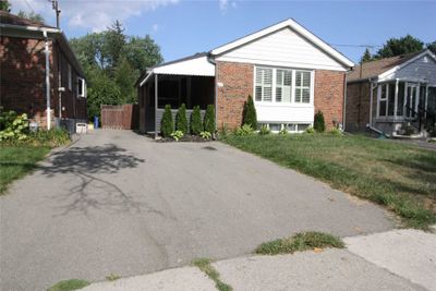 MAIN - 33 Northampton Dr, House other with 3 bedrooms, 1 bathrooms and 2 parking in Etobicoke ON | Image 2