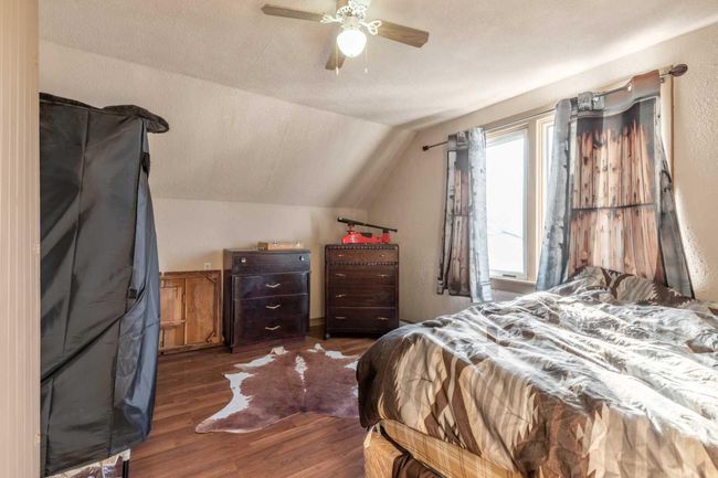126 3 St, House other with 5 bedrooms, 2 bathrooms and 4 parking in Stirling AB | Image 18