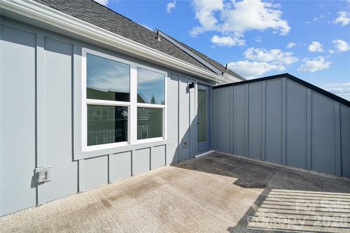 41-1107 Kokomo Ln, Charlotte, NC, 28206-4065 | Card Image