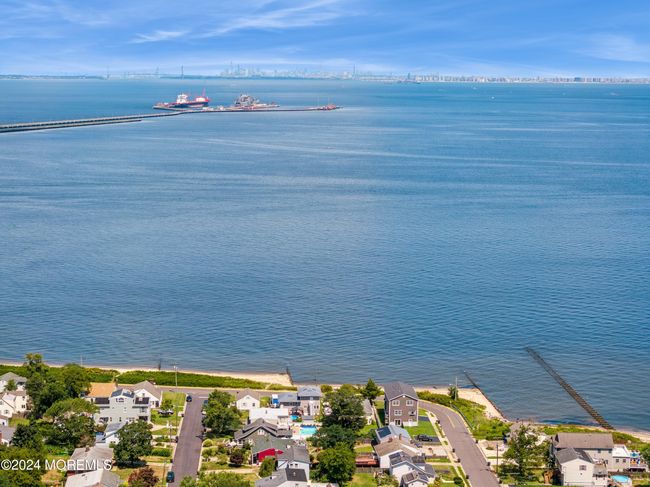 206 Beach Ave, House other with 5 bedrooms, 3 bathrooms and null parking in Leonardo NJ | Image 55
