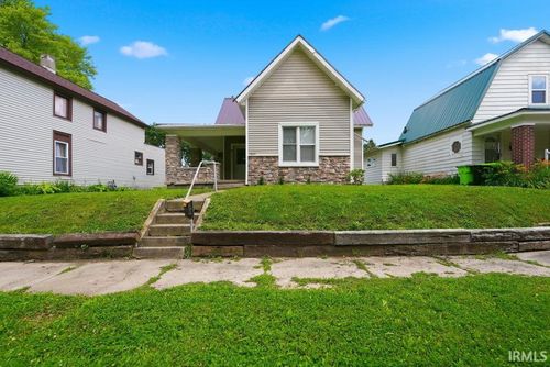 1224 E State St, Huntington, IN, 46750-2930 | Card Image