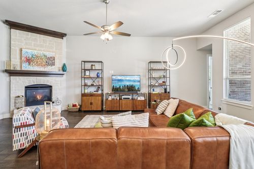 847 Longbranch Way, Aubrey, TX, 76227-1831 | Card Image