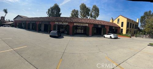 808 E Whittier Blvd, La Habra, CA, 90631-3933 | Card Image
