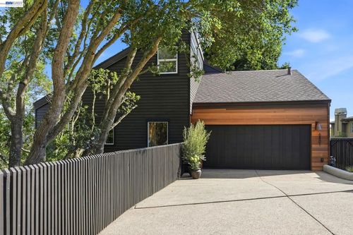 6801 Buckingham Blvd, Berkeley, CA, 94705-1708 | Card Image