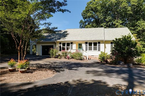 3300 Nuttree Woods Pl, Midlothian, VA, 23112-4518 | Card Image