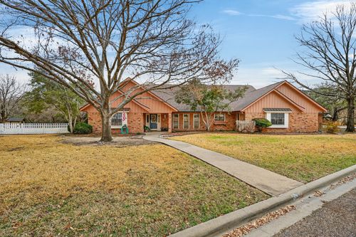 407 N Avenue Z, Clifton, TX, 76634-1143 | Card Image