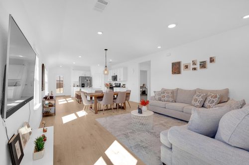 668 Lake Sweetwater Ln, Buda, TX, 78610-4498 | Card Image