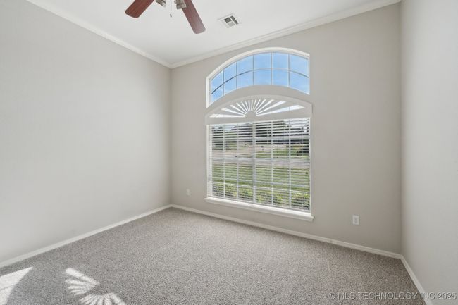 Office or another flex room. | Image 5