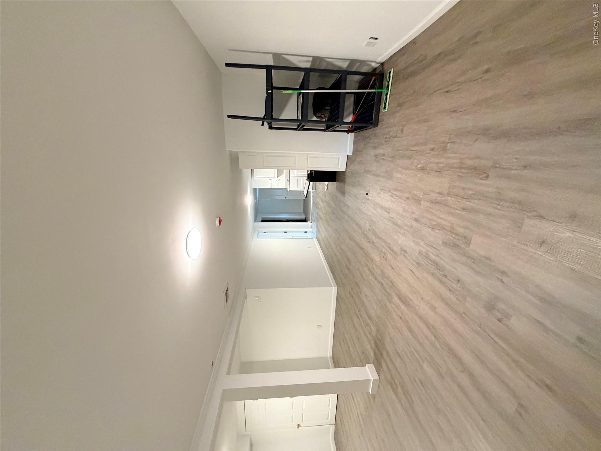 Residential Lease in Brookhaven 2