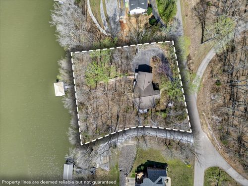 203 Whispering Hills Dr, Dover, TN, 37058-3323 | Card Image