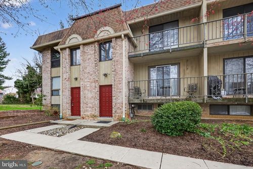 358 Saybrook Ln, WALLINGFORD, PA, 19086-6761 | Card Image