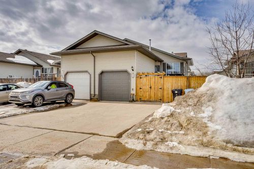 246 Carteret Dr, Fort Mcmurray, AB, T9K2V8 | Card Image