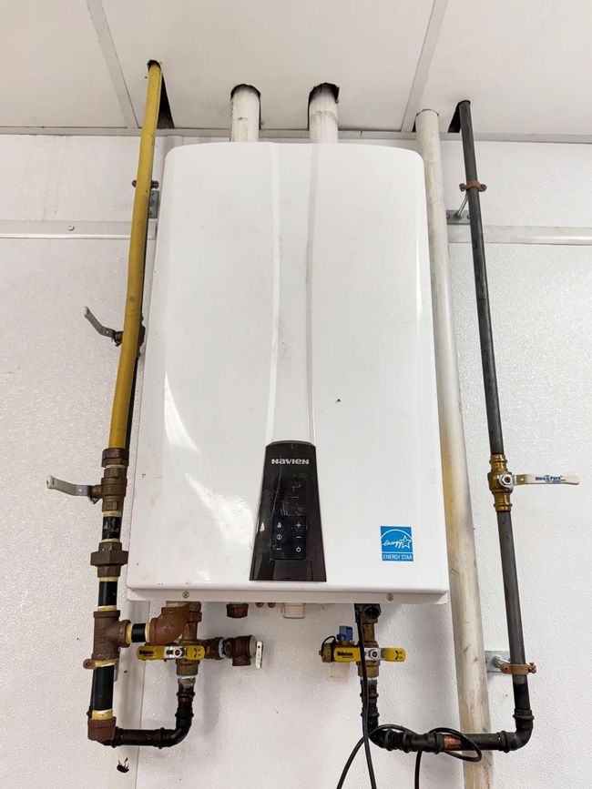 Tankless Water Heater | Image 29
