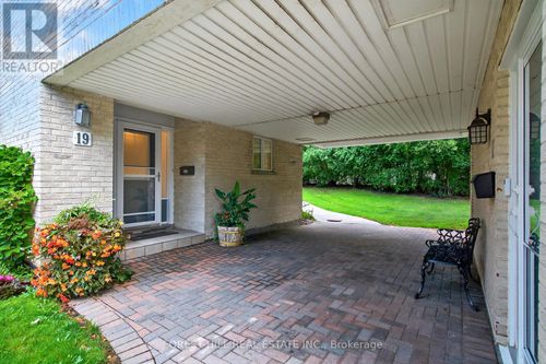 187-19 Snowshoe Millway, North York, ON, M2L1T4 | Card Image