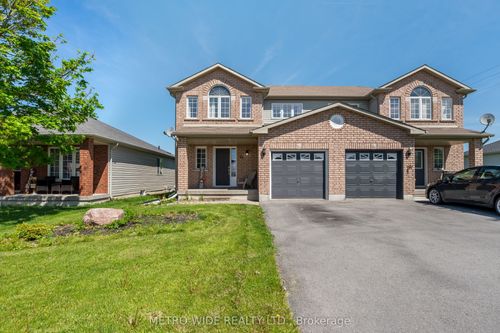 45 Beverly St, Napanee, ON, K7R3X7 | Card Image