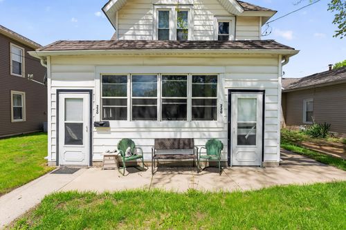 220 Lincoln Ave, Belvidere, IL, 61008-3219 | Card Image