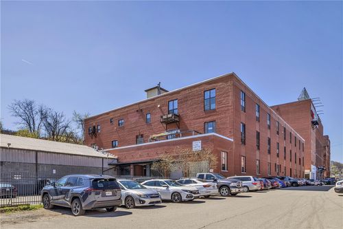 204-2250 Mary St, Pittsburgh, PA, 15203-2292 | Card Image