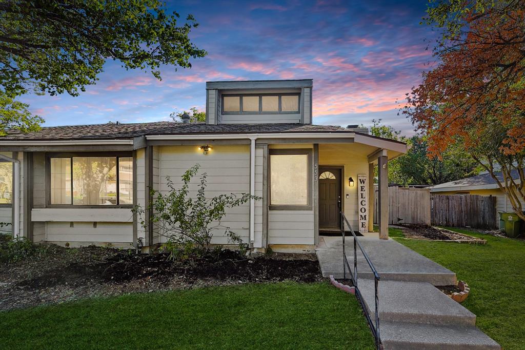 Hunters Glen St, Lewisville, TX 75067