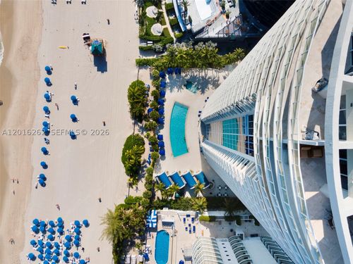 404-18671 Collins Ave, Sunny Isles Beach, FL, 33160-2481 | Card Image