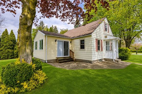 617 Howard Rd, Gates, NY, 14624-1752 | Card Image