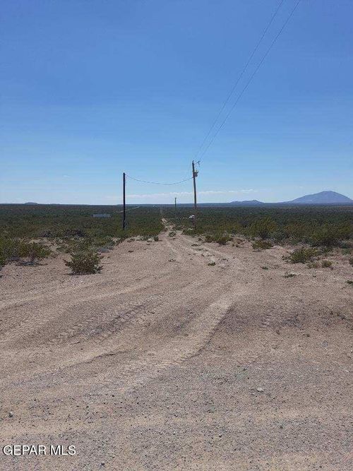 123 Sierra Blanca Ave, Sierra Blanca, TX, 79851 | Card Image