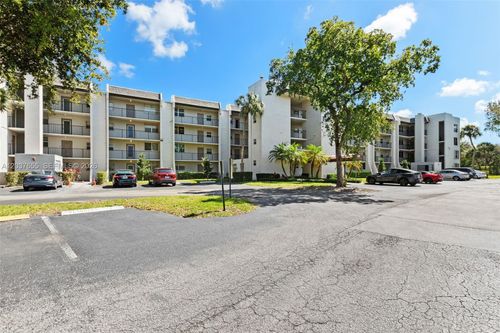 407-9480 Poinciana Pl, Davie, FL, 33324-4890 | Card Image