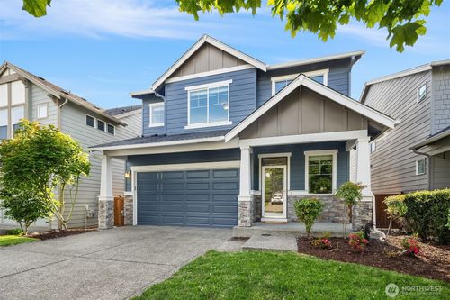 724 77th Dr Se, Lake Stevens, WA, 98258-7392 | Card Image